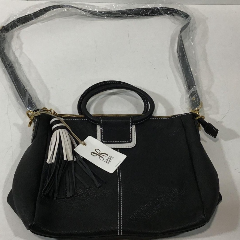 NEW!! Women’s HOBO Shelia Black and White Leather Shoulder Bag Medium